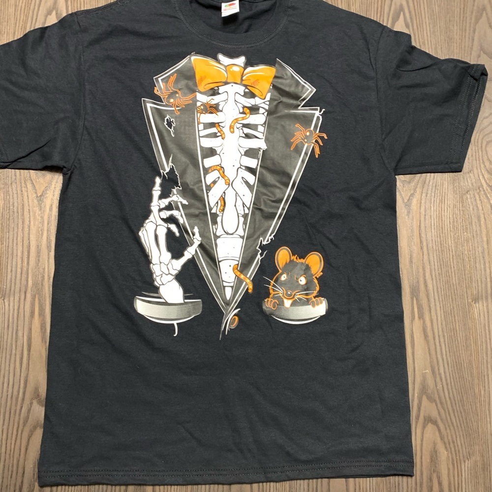 Black and orange skeleton Texido print T-shirt